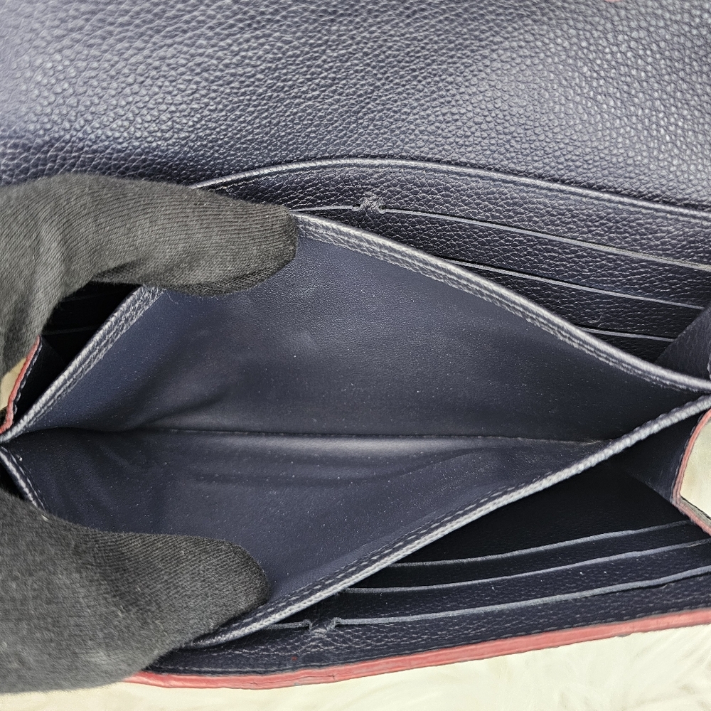โSOLDโ ๐ LV Empreinte Long Wallet ๐ - Picture 7 of 12